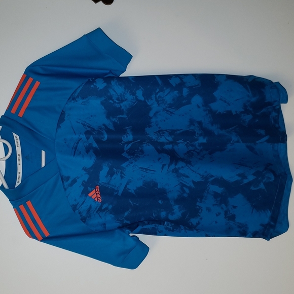 adidas Tops - Adidas Women's primeblue soccer jersey